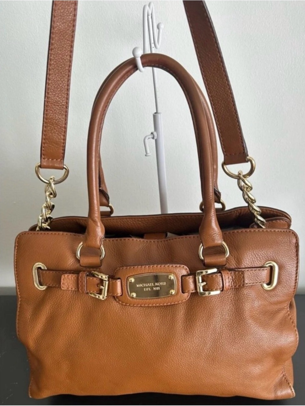 Michael Kors Cognac Leather Hamilton Satchel Shoulder Bag in EUC Gold HW Buckle - Picture 4 of 15